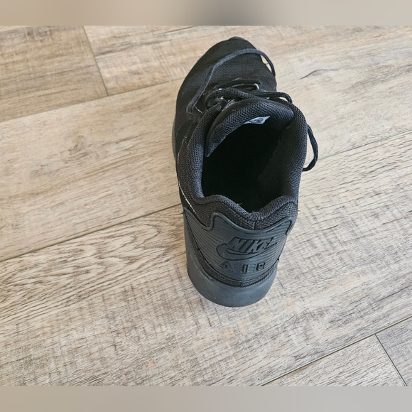 Nike Air Max Oketo Triple Black Mesh Running Shoe Mens Size 11 - Picture 13 of 15